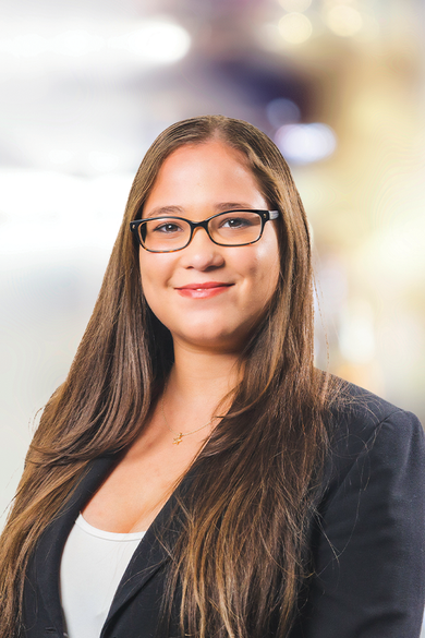 Portrait of Evarosa Bracero, REALTOR®.